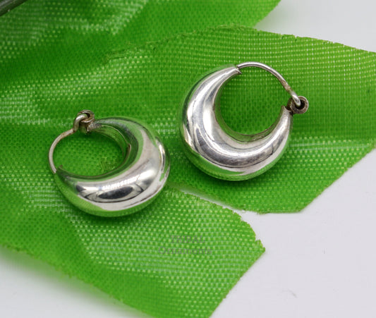 Vintage Design 925 sterling silver fabulous hoops earring, tribal kundal earring from Rajasthan India, best gifting unisex jewelry ear1246 - TRIBAL ORNAMENTS