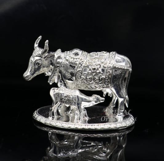 Divine cow with calf 925 sterling silver vintage Nakshi work design Kamdhenu cow, deity's cow, wishing cow, silver worshipping puja art558 - TRIBAL ORNAMENTS