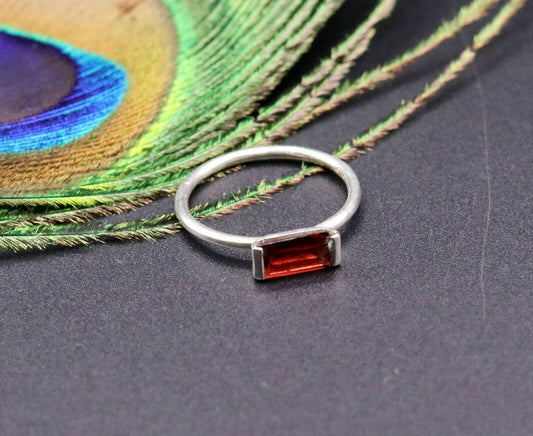 GORGEOUS RED GARNET STONE RING UNISEX GIFTING BAND TINY RING UNISEX RING sr188 - TRIBAL ORNAMENTS